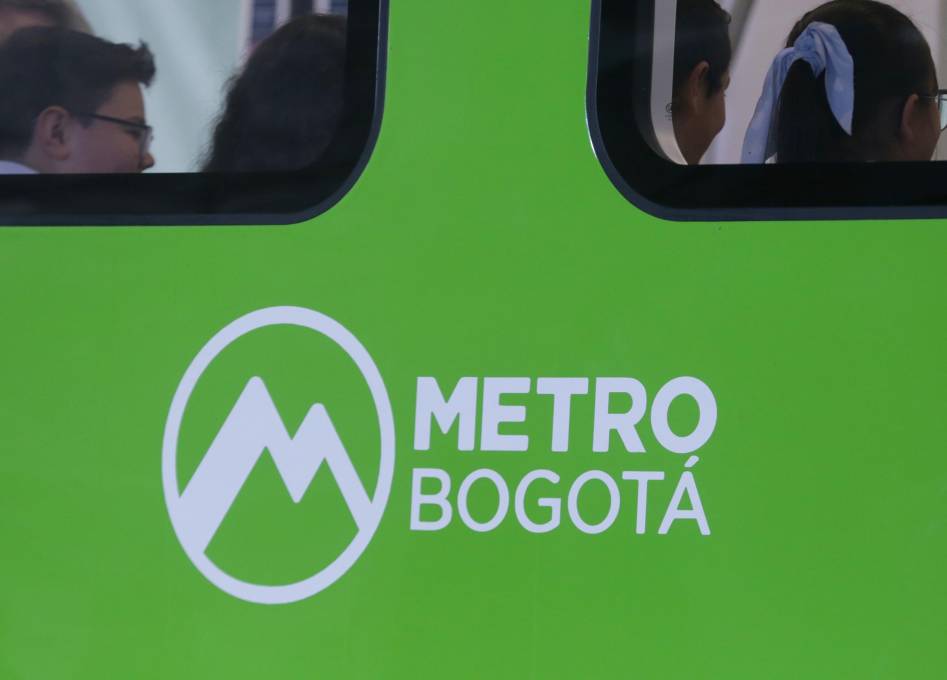 Presidente Petro A La Alcaldesa Claudia L Pez Por El Metro De Bogot