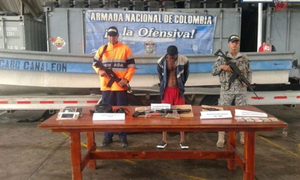 Armada Nacional captura presunto responsable de hurto en el Mar de Buenaventura | Noticias de Buenaventura, Colombia y el Mundo
