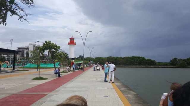 Gran jornada de Limpieza en el Malecón Bahía de la Cruz | Noticias de Buenaventura, Colombia y el Mundo