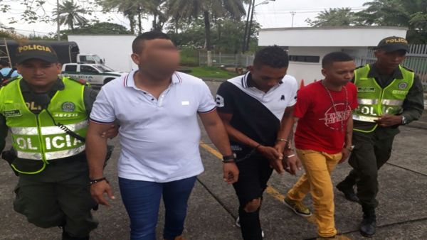 Tres hombres son capturados con armas ilegales y municiones | Noticias de Buenaventura, Colombia y el Mundo