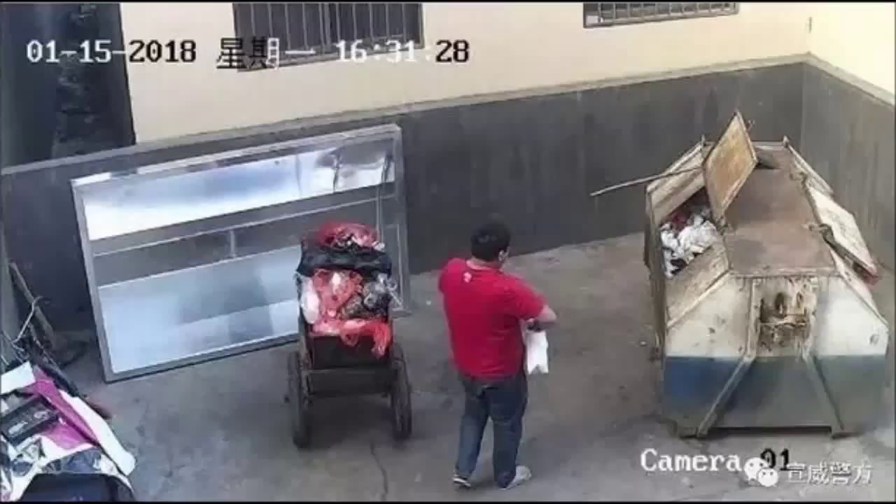 Este hombre tira a su bebé a un contenedor de basura | Noticias de Buenaventura, Colombia y el Mundo