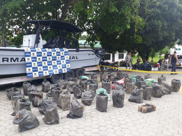 Mas de una tonelada de cocaina fue hallada en deposito subterraneo | Noticias de Buenaventura, Colombia y el Mundo