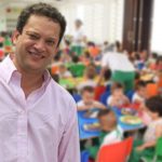 ‘Zar’ de los refrigerios desvió más de 35 mil millones y lo "premian" con casa por cárcel | Noticias de Buenaventura, Colombia y el Mundo