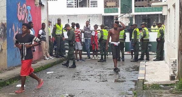 Policía Nacional se toma Pueblo Nuevo y realiza operativos a lo largo de la mañana | Noticias de Buenaventura, Colombia y el Mundo