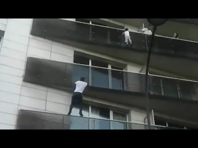 Inmigrante rescata a niño que colgaba de un balcon y le dan ciudadanía francesa | Noticias de Buenaventura, Colombia y el Mundo