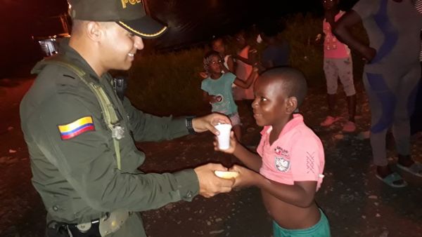 Policía de Buenaventura realiza jornada especial con familias de miembros secuestrados en el Chocó | Noticias de Buenaventura, Colombia y el Mundo