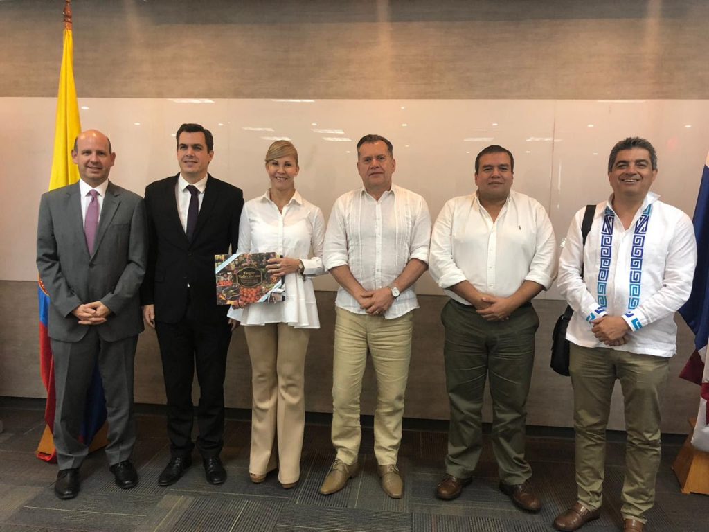 Gobernadores del Eje Cafetero y Pacífico unidos en proyectos de transformación de la logística nacional | Noticias de Buenaventura, Colombia y el Mundo