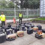 Policía incauta otra carga de licor adulterado que iba para la zona rural del Cauca | Noticias de Buenaventura, Colombia y el Mundo