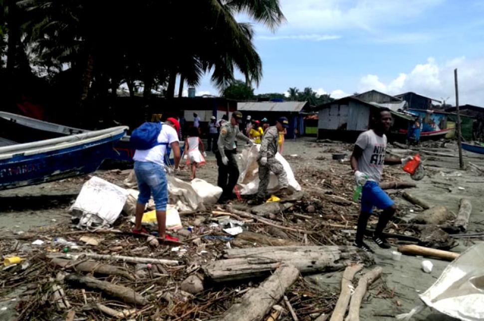 Jornada de limpieza en playas de Juanchaco permitió recolectar una tonelada de basura | Noticias de Buenaventura, Colombia y el Mundo