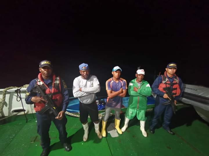 pescadores Ecuatorianos