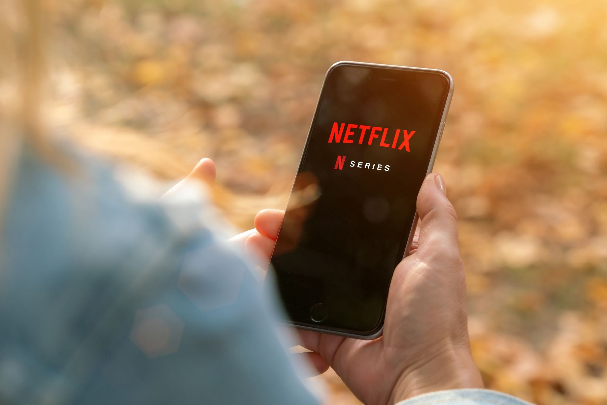Netflix gana 15.7 millones de suscriptores gracias al confinamiento