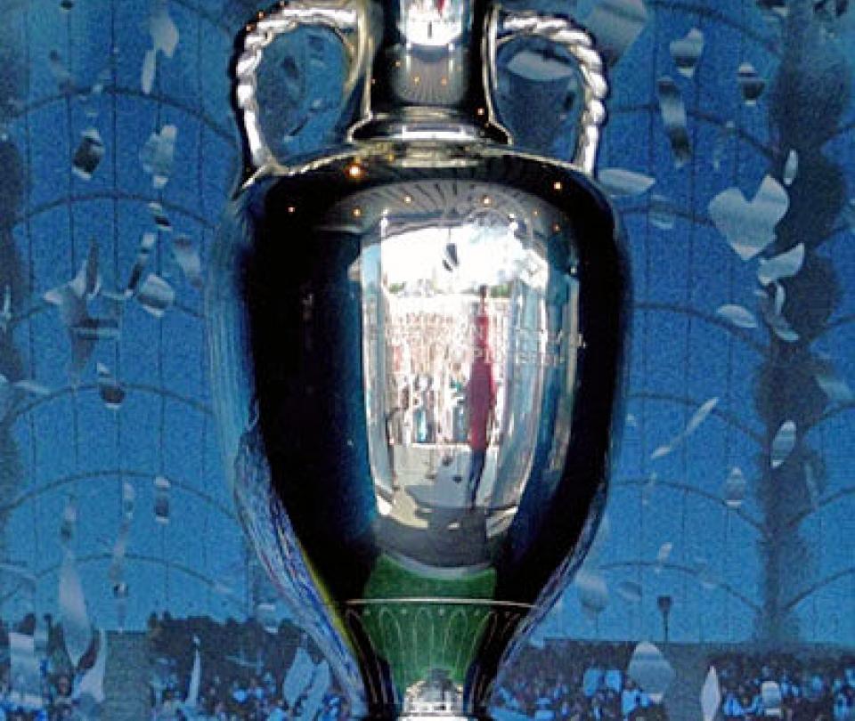 Uefa se reúne para definir futuro de Champjons League y Liga de Europa - Fútbol Internacional - Deportes
