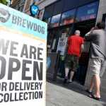 Bares abiertos en Londres para el delivery y los pedidos para llevar (Reuters)