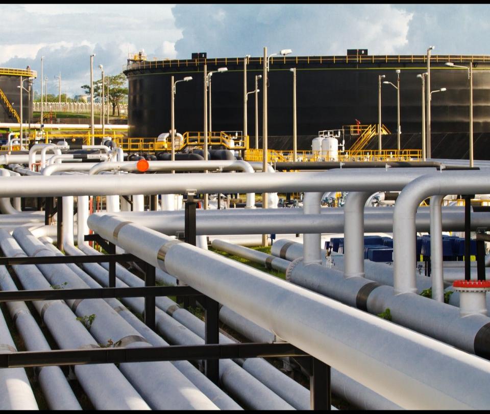 Caída del crudo destapa dura tensión entre petroleras y Ecopetrol por tarifas de oleoductos - Sectores - Economía