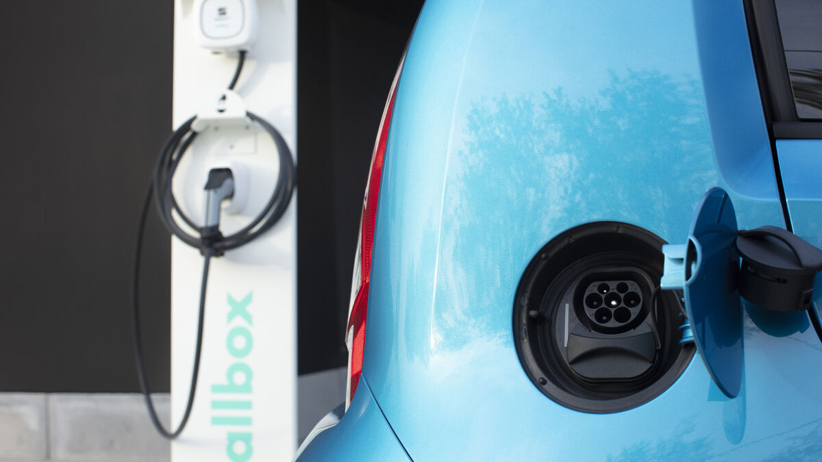 El Gobierno dará ayudas a la renovación del coche de cualquier tecnología: diésel y gasolina