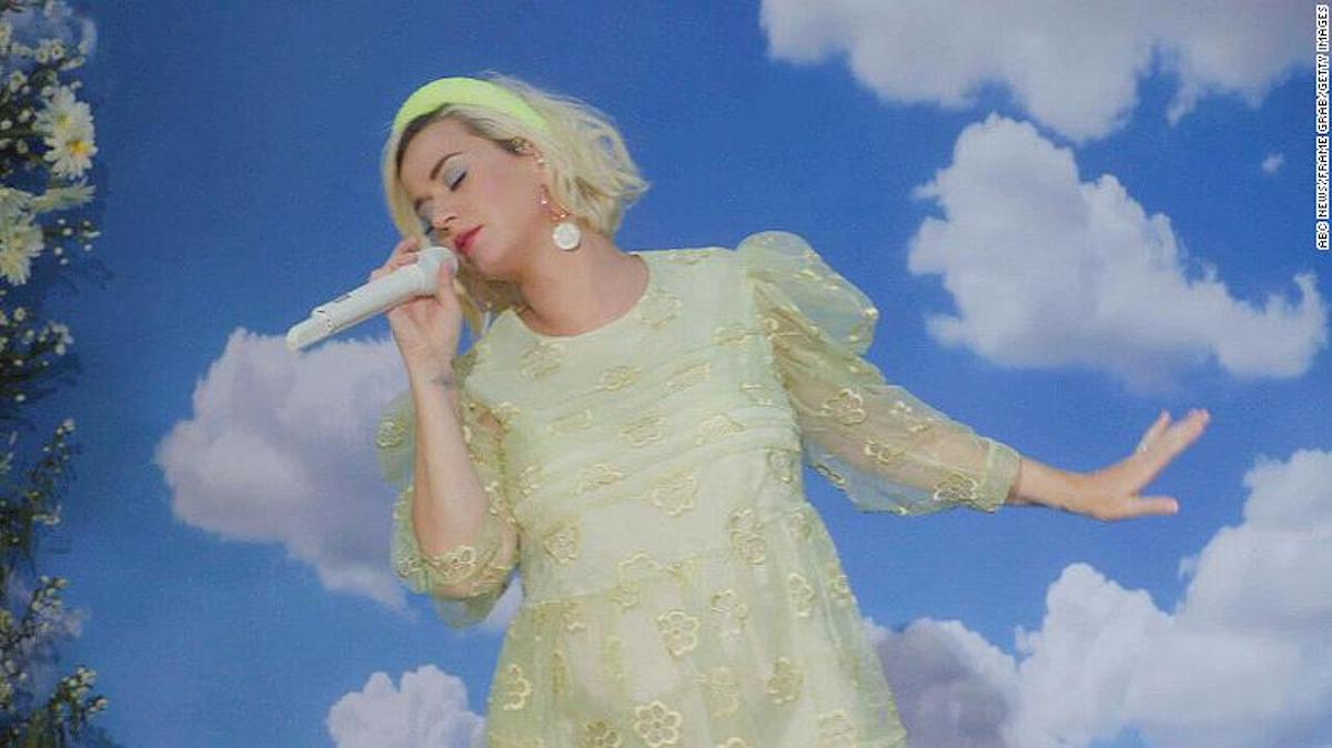 Katy Perry dice que pensó en el suicidio tras separarse de Orlando Bloom