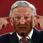 López Obrador dice que usará cubrebocas "cuando ya no haya corrupción" en México, en respuesta a la demanda de opositores