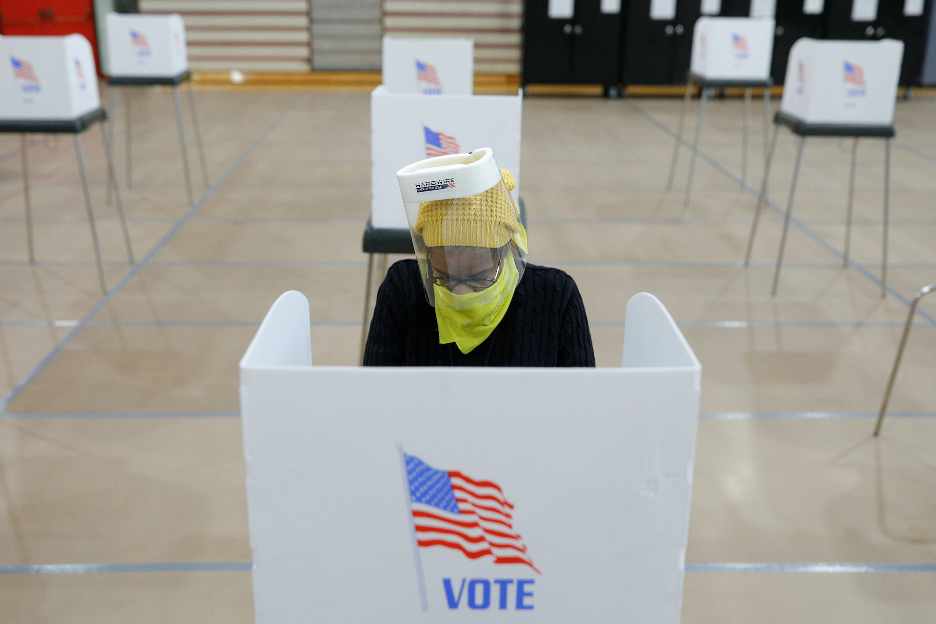 Elecciones y tecnología: ¿Cuándo se podrá votar a través de internet? | Voice of America