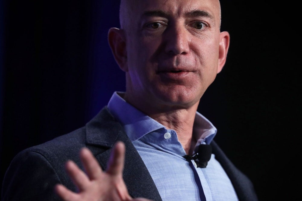 Estas son las 5 cosas que hace Jeff Bezos, el hombre más rico del mundo, cuando no está trabajando