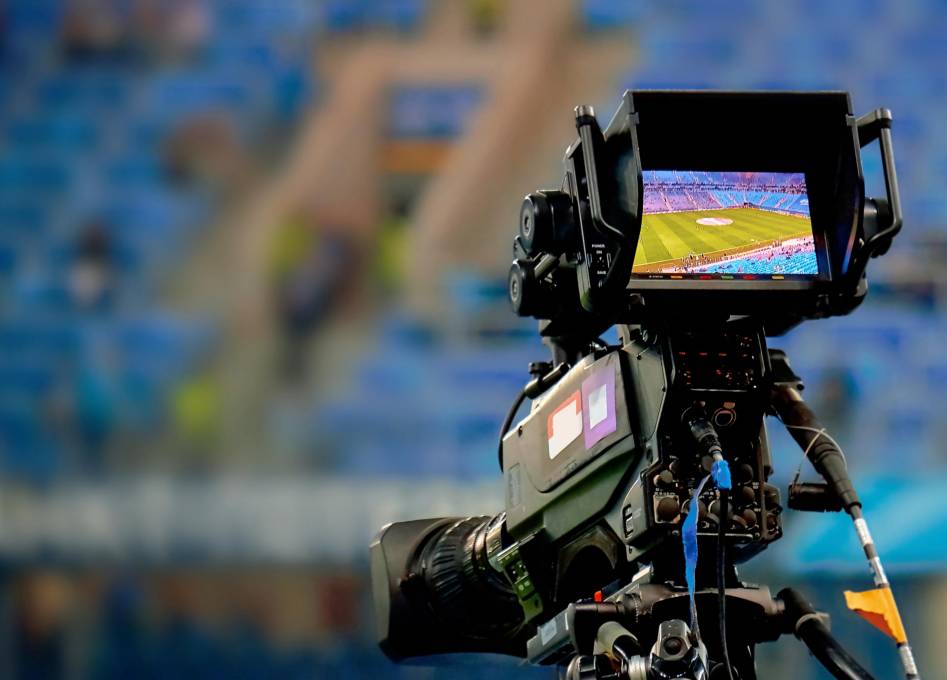 Los derechos de televisión, el tema que causa polémica y divide al fútbol colombiano