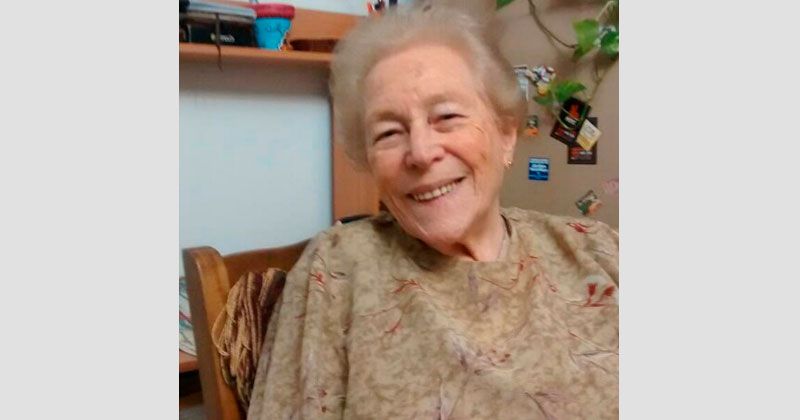Una bisabuela que con la tecnología abraza a su familia