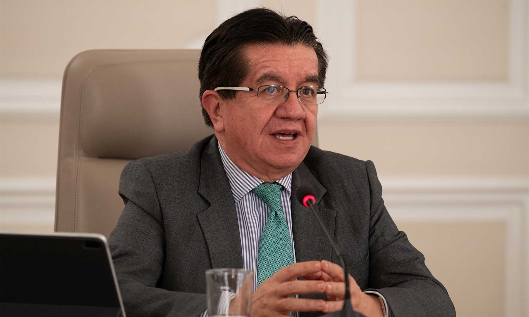 Ministro de Salud, Fernando Ruiz, Prevención y Acción, protocolos de bioseguridad, reapertura, gimnasios, PRASS