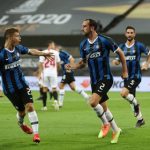 Diego Godin marcó el 2-2 en la final de la Europa League entre Inter y Sevilla (REUTERS)