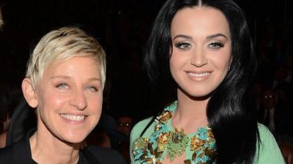 Katy Perry apoyó a Ellen DeGeneres en medio del escándalo que rodea a su show (Foto: Twitter@Alex29399774)