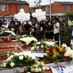 Llano Verde se unió en un clamor: justicia por masacre y explosión - Cali - Colombia
