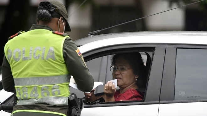 Permiso para viajar en Colombia: Policía realiza un control en las...