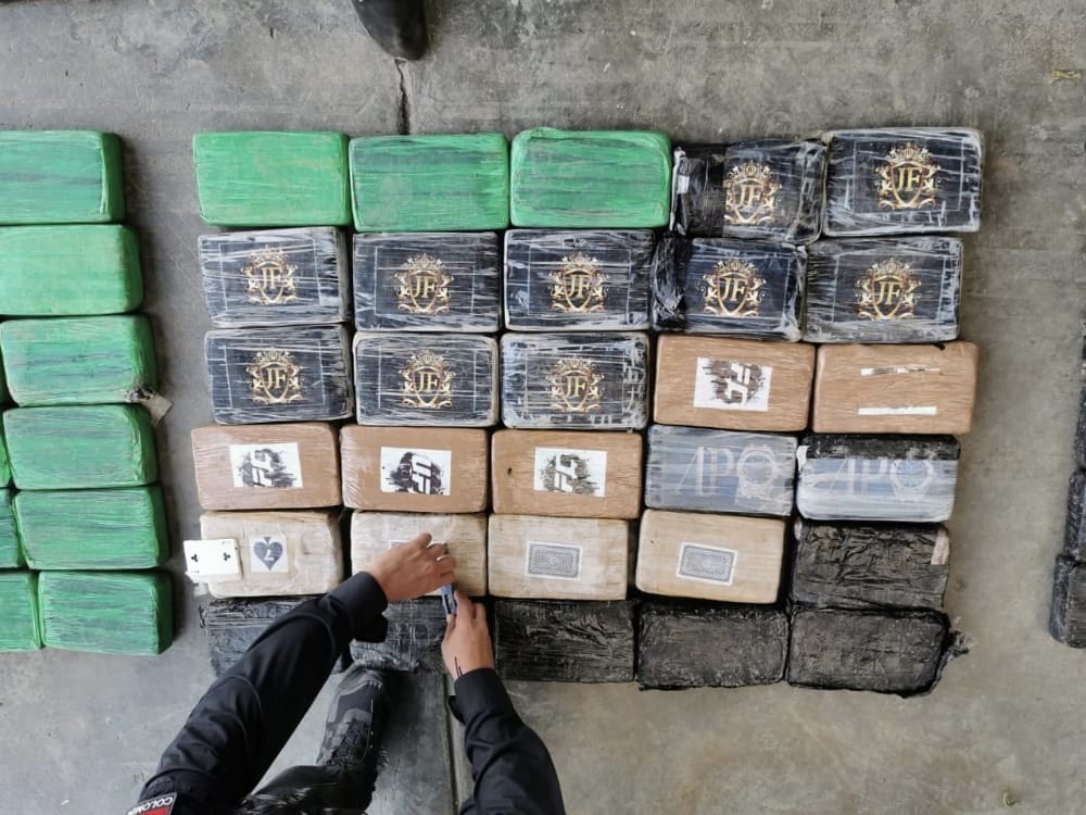Armada incauta semisumergible cargado de clorhidrato de cocaína en el Pacífico Vallecaucano | Noticias de Buenaventura, Colombia y el Mundo