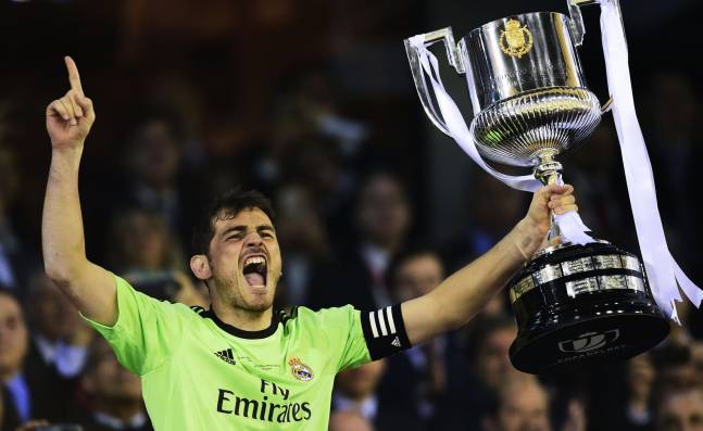 ¡Se jubiló! Iker Casillas, el emblemático arquero español, anunció su retiro del fútbol
