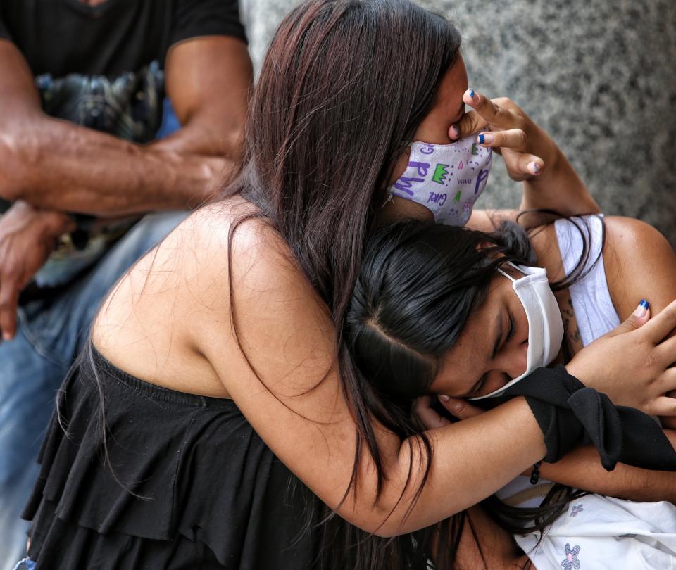 Último adiós a seis jóvenes asesinados en El Tambo, Cauca - Cali - Colombia