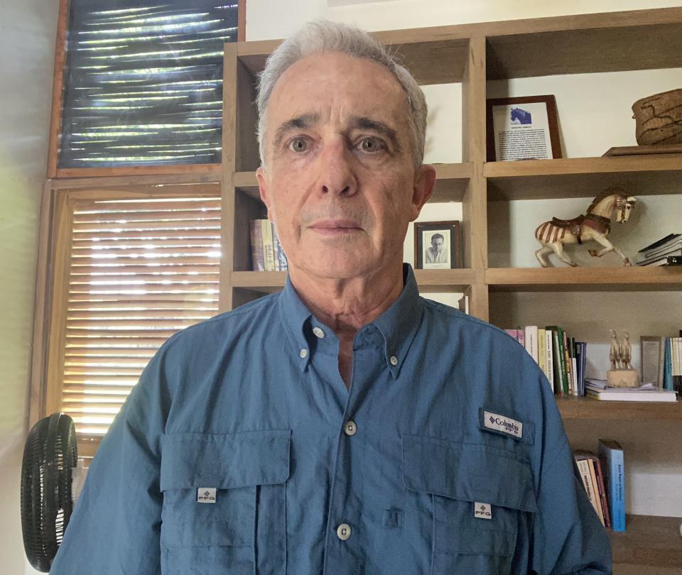 Álvaro Uribe, a la espera de decisión de fiscalía para dejarlo en libertad | Economía