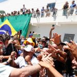 Bolsonaro afirma que quedarse en casa para evitar el coronavirus "es para los débiles"