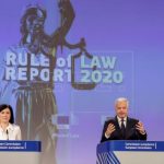 Bruselas detecta "retos" en Estado de derecho de muchos países y pide diálogo