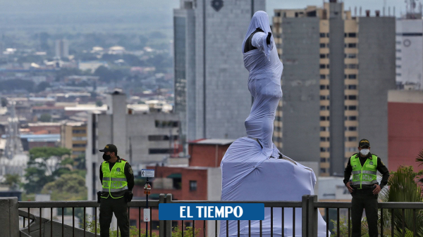 Estatua de Belalcázar bajo cuidado de Policía por debate en Cali - Cali - Colombia
