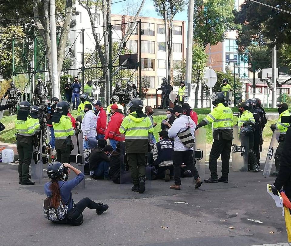 Manifestaciones en Colombia | ¿Qué hacer si lo retiene la Policía en una protesta? - Política