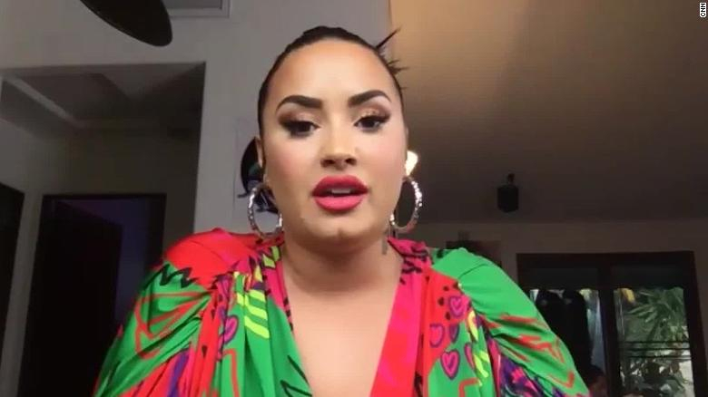 Demi Lovato tiene un mensaje para Donald Trump