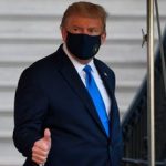 El presidente de Estados Unidos, Donald Trump, usando una mascarilla