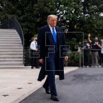 Trump insiste en la "vuelta a la normalidad" mientras los contagios crecen