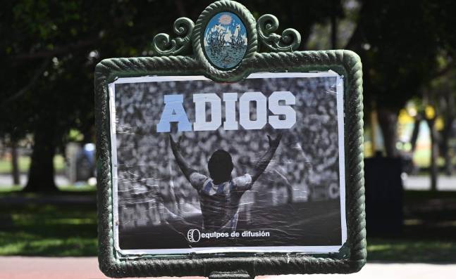 Justicia argentina investiga si hubo negligencia en la muerte de Diego Maradona