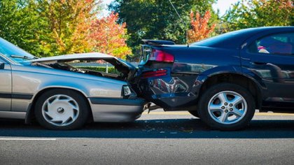 Hombres en autos de lujo cobran hasta 35 mil pesos a sus víctimas, de no pagar sufren fuertes agresiones (Foto: Pixabay)
