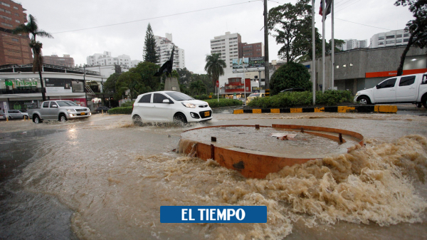 Rayos y calles inundadas por tormenta esta tarde en Cali - Cali - Colombia