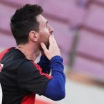 Messi y su ritual, pergeñado en su casa de Castelldefels (REUTERS/Albert Gea)