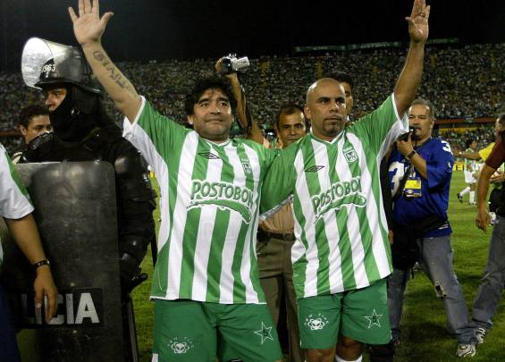 Diego Maradona y 'Chicho' Serna
