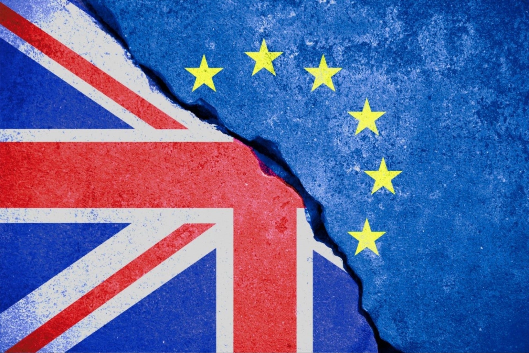 Reino Unido y UE prolongan negociaciones para evitar un Brexit brutal y sin acuerdos