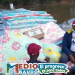 La administración municipal del Medio Baudó, continúa dando cumplimiento en la entrega de ayudas humanitarias, a las comunidades Afros e Indígenas afectadas por ola invernal.