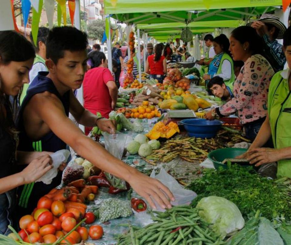 Mercado espera que inflación cierre el 2021 cerca del 5,33% | Economía