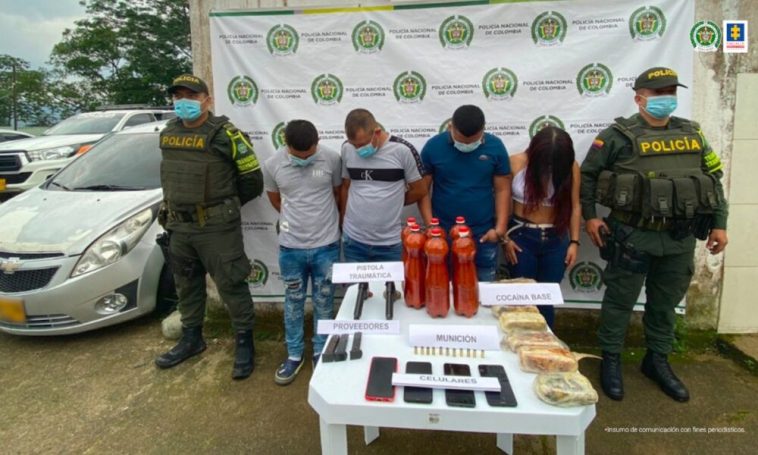 Privadas de las libertad cuatro personas que al parecer transportaban 10 kilos de base de coca